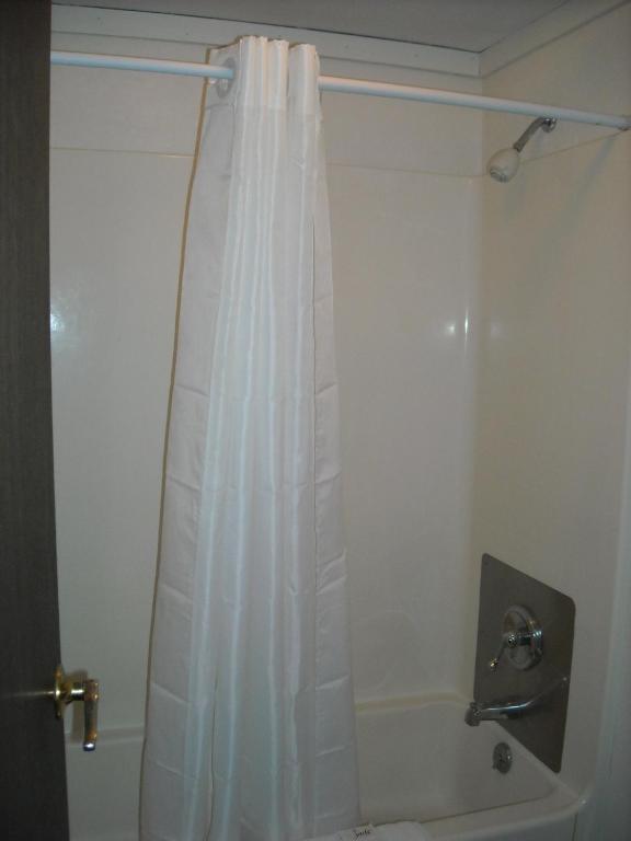 Red Carpet Inn Greensboro Room photo